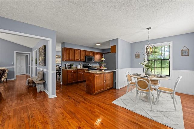 400 Cable Road, Waleska, GA 30183