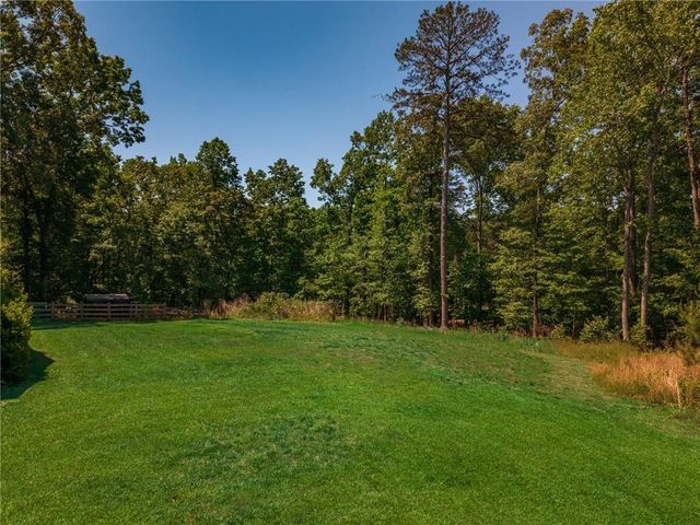 400 Cable Road, Waleska, GA 30183