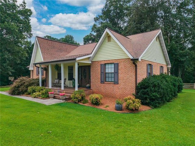 400 Cable Road, Waleska, GA 30183