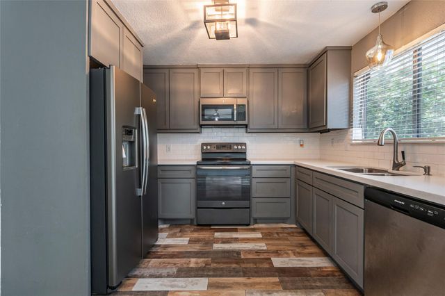 18515 Egret Bay Boulevard 1301, Webster, TX 77058