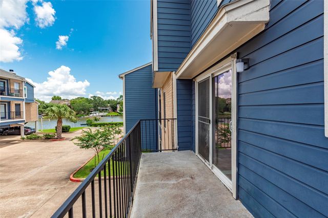 18515 Egret Bay Boulevard 1301, Webster, TX 77058