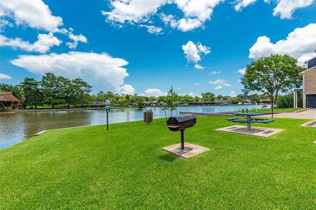 18515 Egret Bay Boulevard 1301, Webster, TX 77058