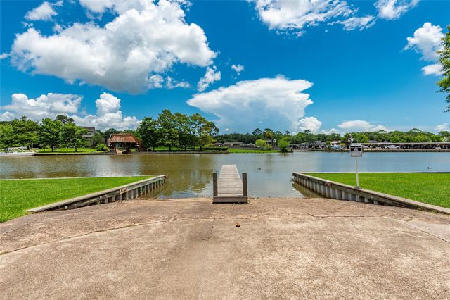 18515 Egret Bay Boulevard 1301, Webster, TX 77058
