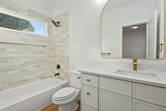 2521 Bethurum Avenue, Dallas, TX 75215