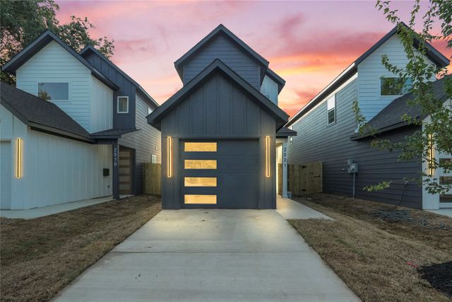 2521 Bethurum Avenue, Dallas, TX 75215