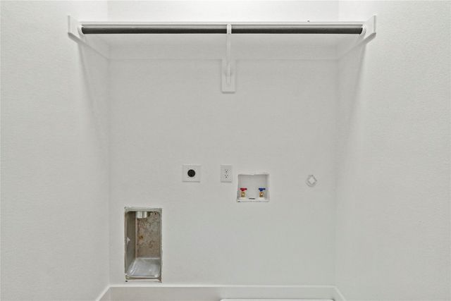 2521 Bethurum Avenue, Dallas, TX 75215