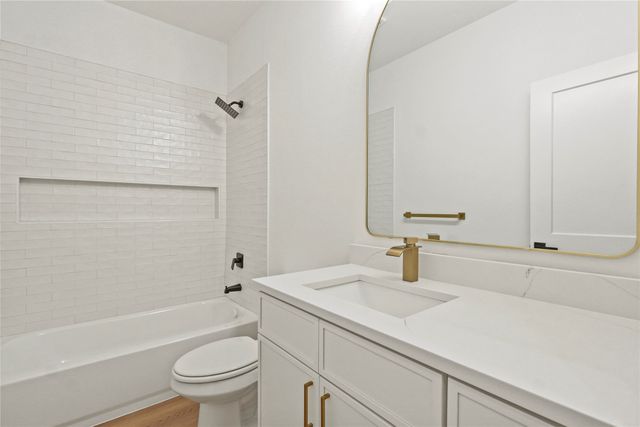 2521 Bethurum Avenue, Dallas, TX 75215