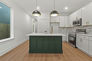 2521 Bethurum Avenue, Dallas, TX 75215