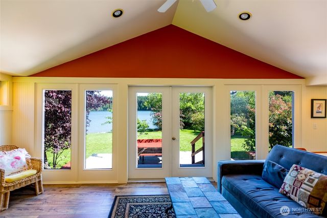 227 De Haro Lane, Friday Harbor, WA 98250