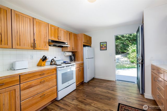 227 De Haro Lane, Friday Harbor, WA 98250
