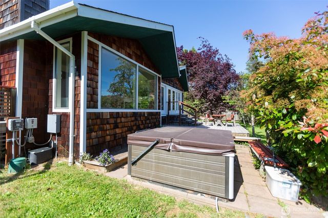 227 De Haro Lane, Friday Harbor, WA 98250