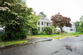 18 N Prospect St, Amherst, MA 01002