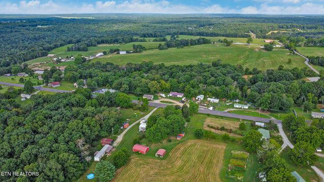 7437 S Highway 127, Crossville, TN 38572