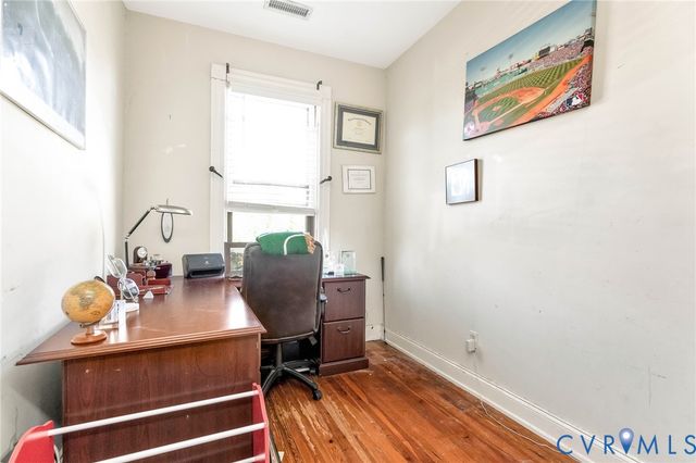 2819 E Broad St, Richmond, VA 23223