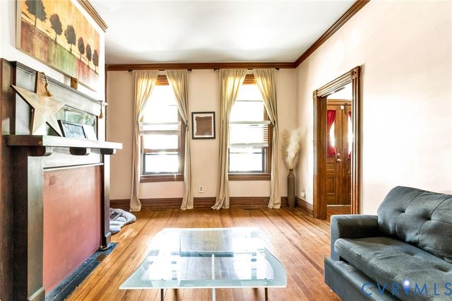 2819 E Broad St, Richmond, VA 23223
