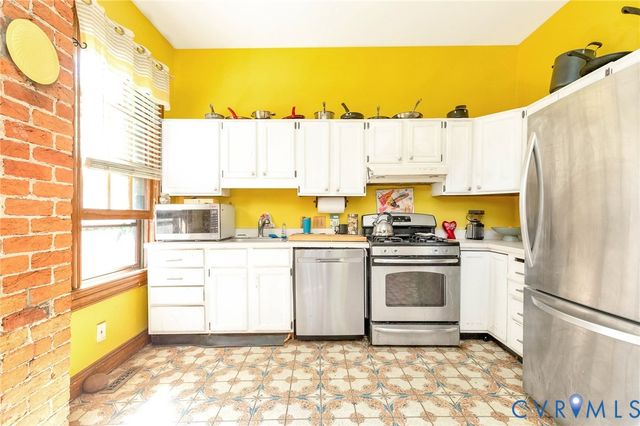 2819 E Broad St, Richmond, VA 23223