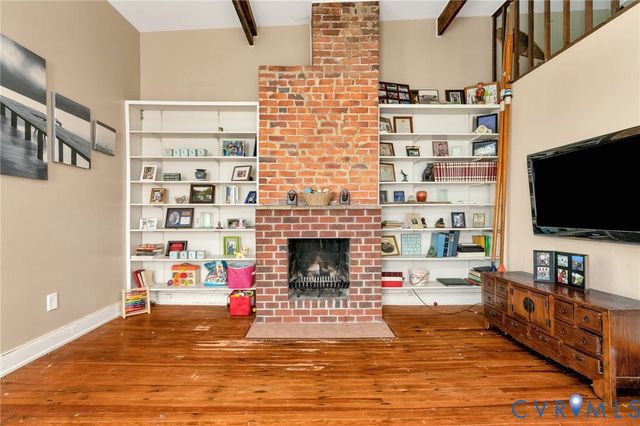2819 E Broad St, Richmond, VA 23223