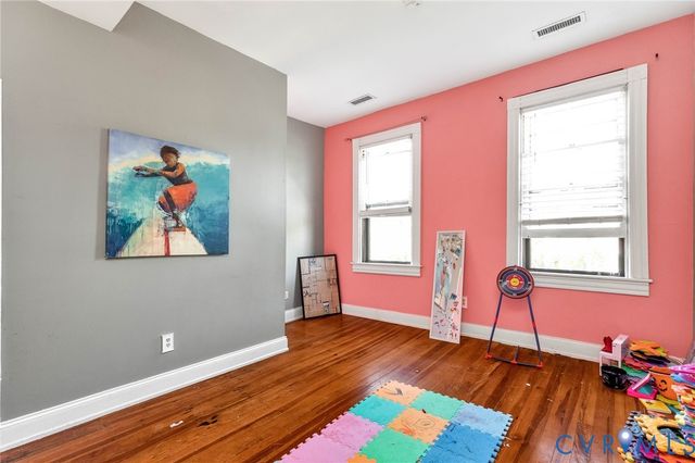 2819 E Broad St, Richmond, VA 23223