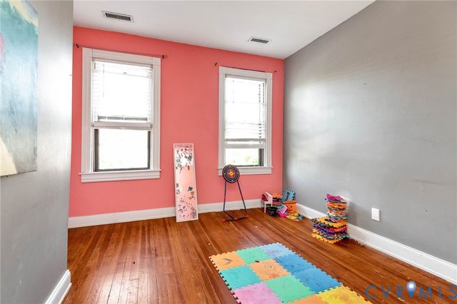 2819 E Broad St, Richmond, VA 23223