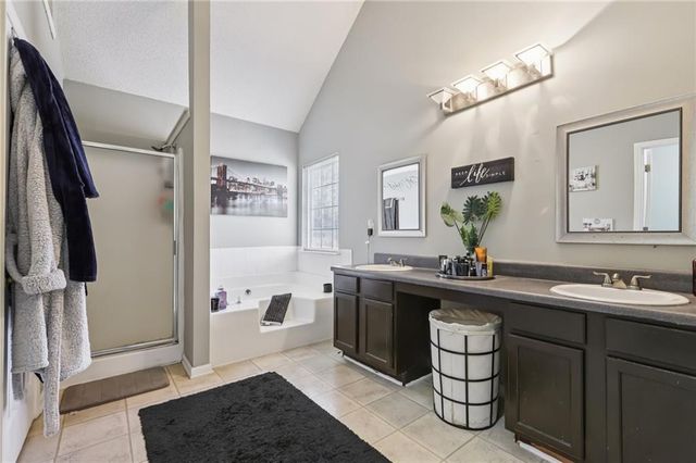 4084 S River Lane, Ellenwood, GA 30294