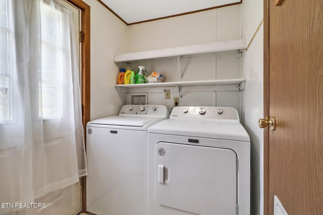 20 Robin Hood Lane, Crossville, TN 38558