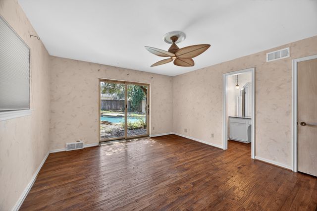 9846 Crestwick Drive, Dallas, TX 75238