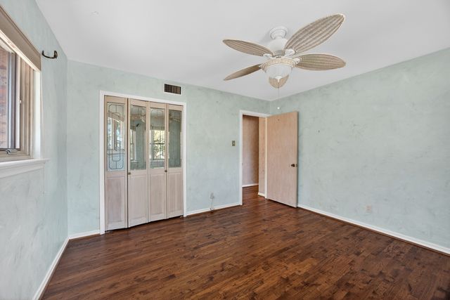 9846 Crestwick Drive, Dallas, TX 75238