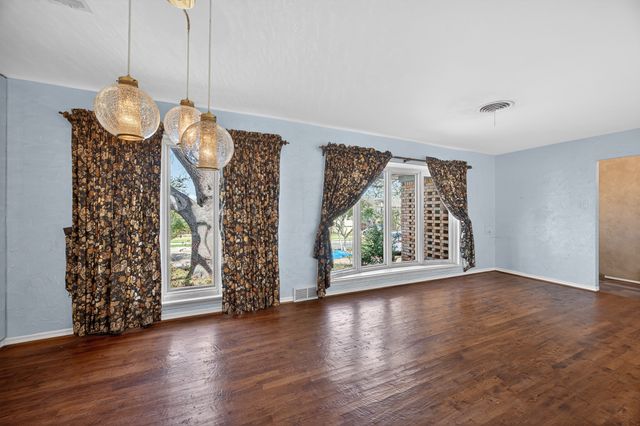 9846 Crestwick Drive, Dallas, TX 75238