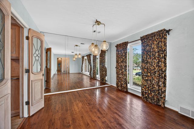 9846 Crestwick Drive, Dallas, TX 75238