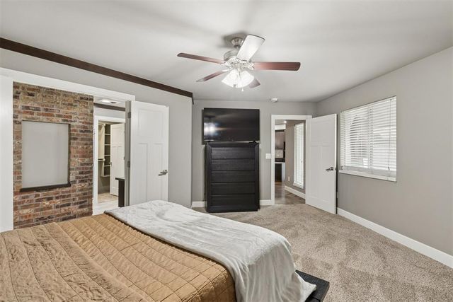 17605 Black Hawk Drive, Edmond, OK 73012