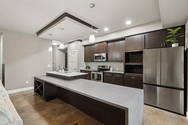 17605 Black Hawk Drive, Edmond, OK 73012