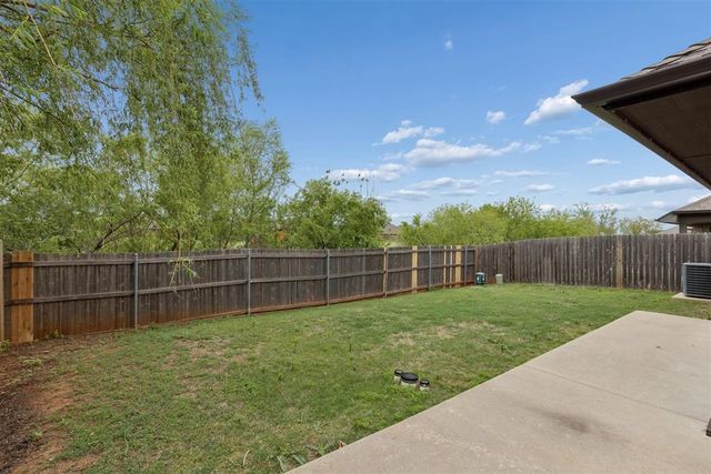 17605 Black Hawk Drive, Edmond, OK 73012