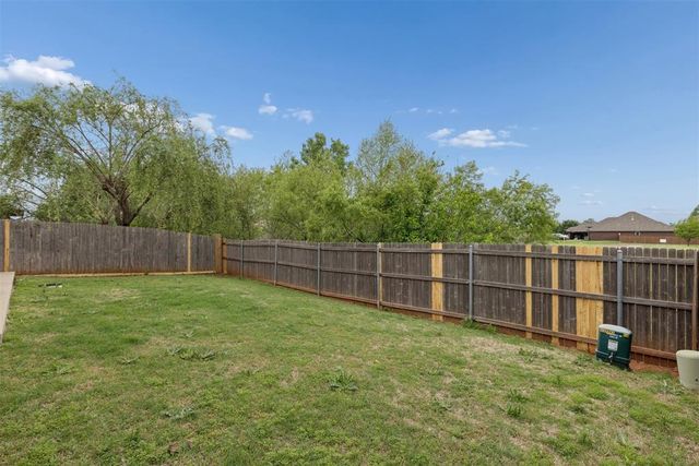 17605 Black Hawk Drive, Edmond, OK 73012