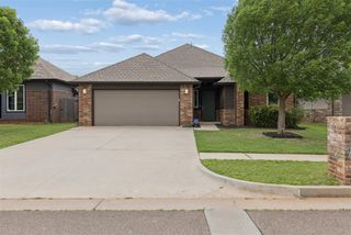 17605 Black Hawk Drive, Edmond, OK 73012