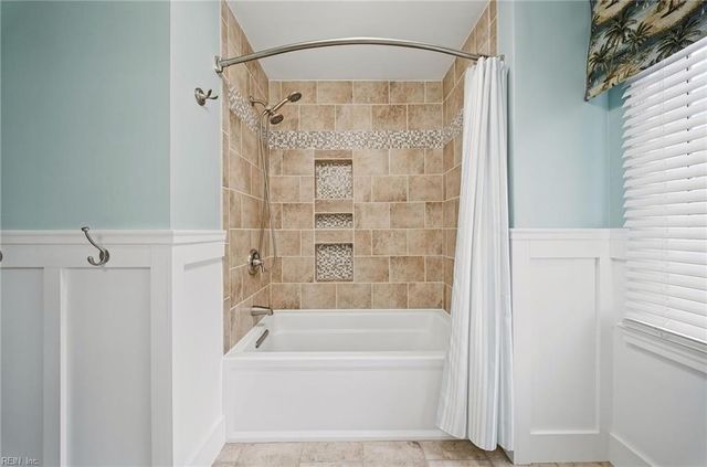 1248 Alanton DR, Virginia Beach, VA 23454