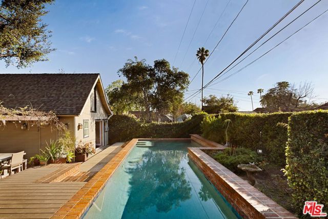 2045 Primrose Avenue, South Pasadena, CA 91030