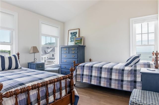 156 Kelsey Place, Madison, CT 06443