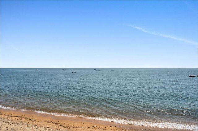 156 Kelsey Place, Madison, CT 06443