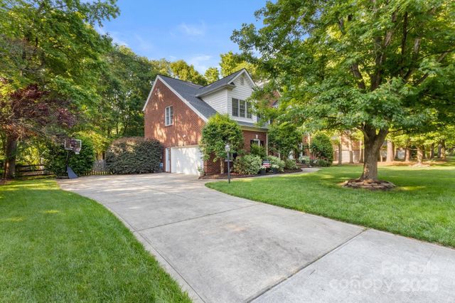 4389 Enchantment Cove Lane, Charlotte, NC 28216