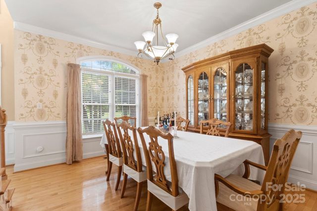 4389 Enchantment Cove Lane, Charlotte, NC 28216