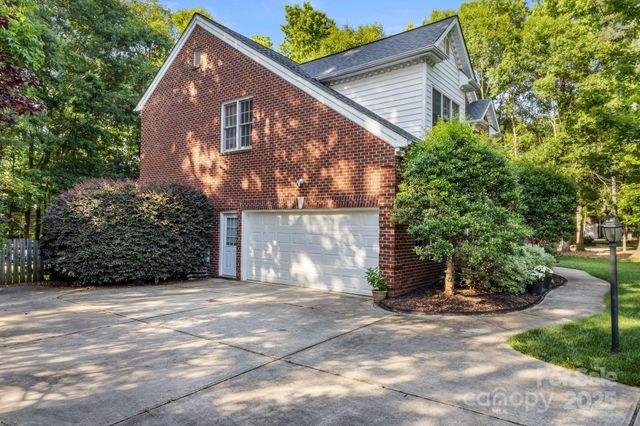 4389 Enchantment Cove Lane, Charlotte, NC 28216