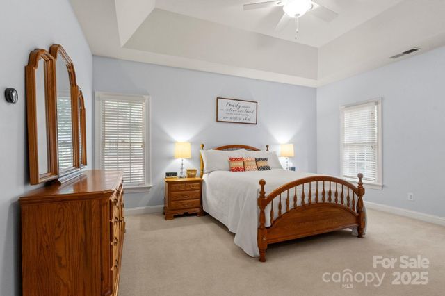 4389 Enchantment Cove Lane, Charlotte, NC 28216