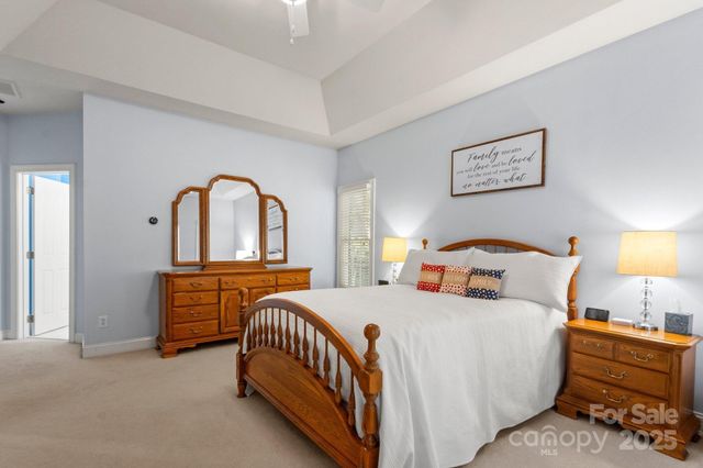 4389 Enchantment Cove Lane, Charlotte, NC 28216