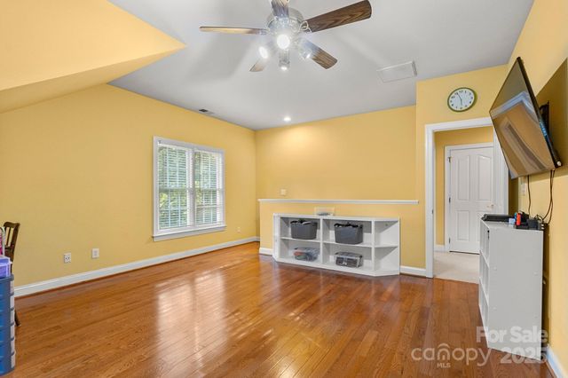 4389 Enchantment Cove Lane, Charlotte, NC 28216