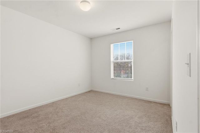 1891 Gatehouse View Drive, Winston-salem, NC 27127