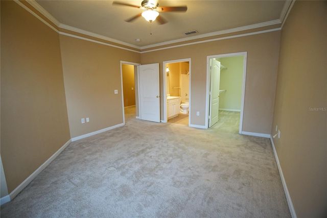 18004 VILLA CREEK DRIVE, Tampa, FL 33647