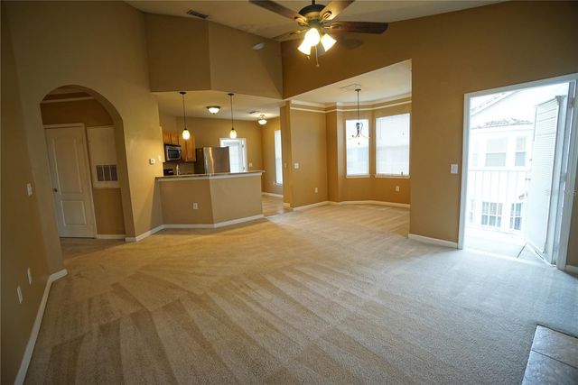 18004 VILLA CREEK DRIVE, Tampa, FL 33647