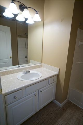 18004 VILLA CREEK DRIVE, Tampa, FL 33647