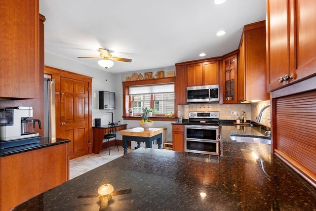 21 Bertram St, Beverly, MA 01915