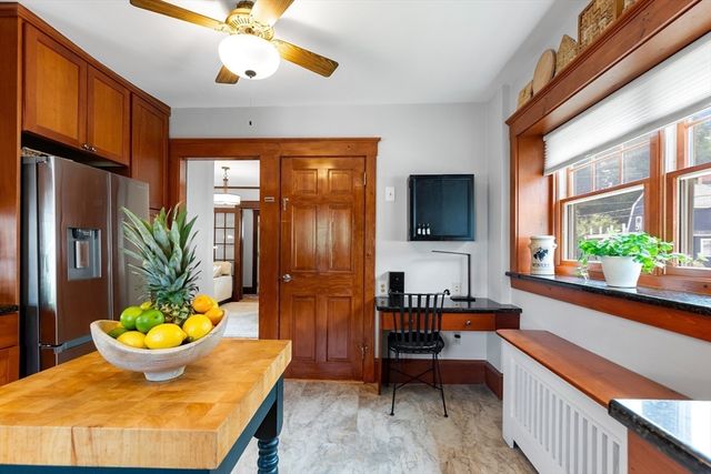 21 Bertram St, Beverly, MA 01915